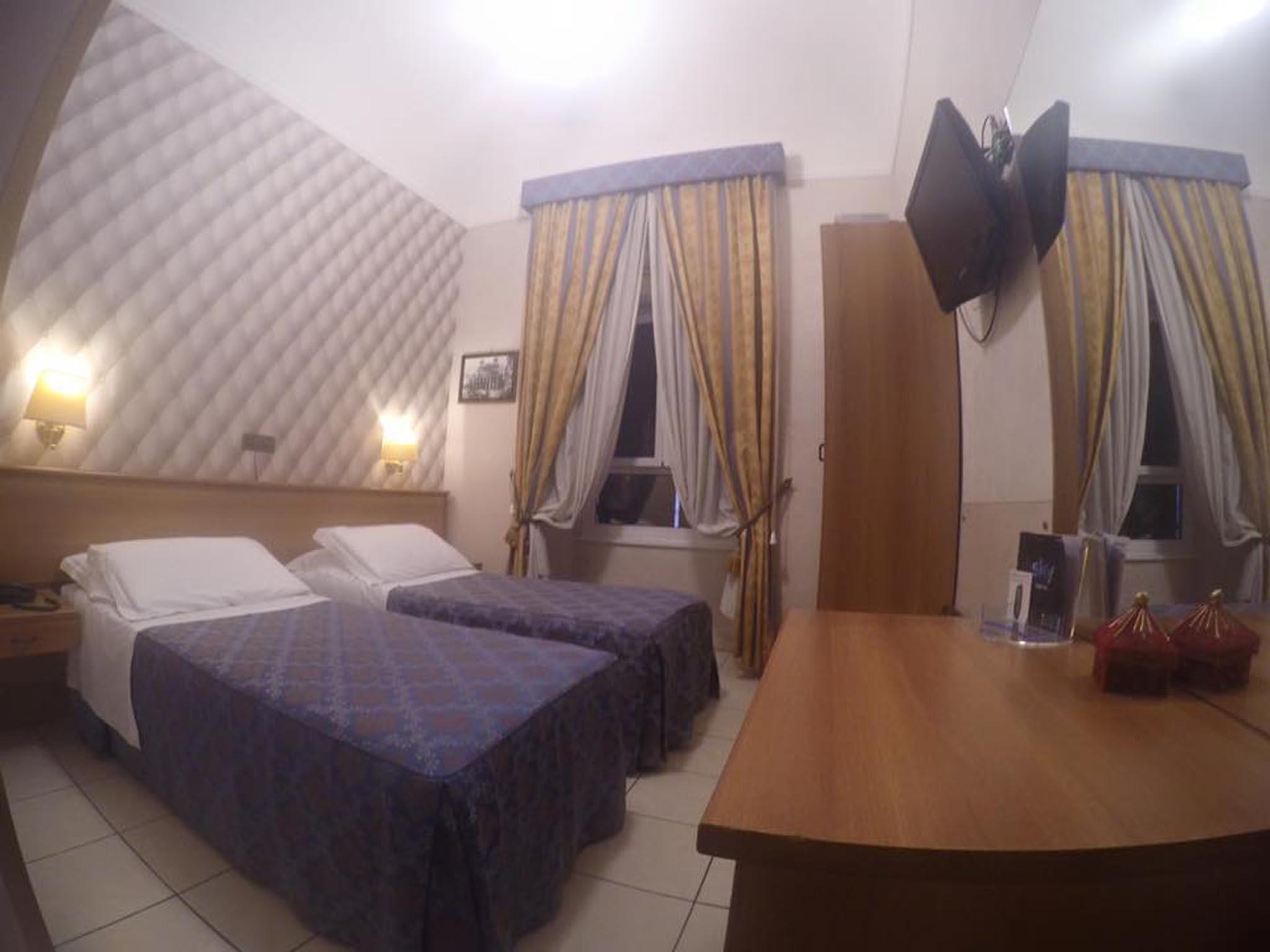Hotel Assisi Рим Екстериор снимка