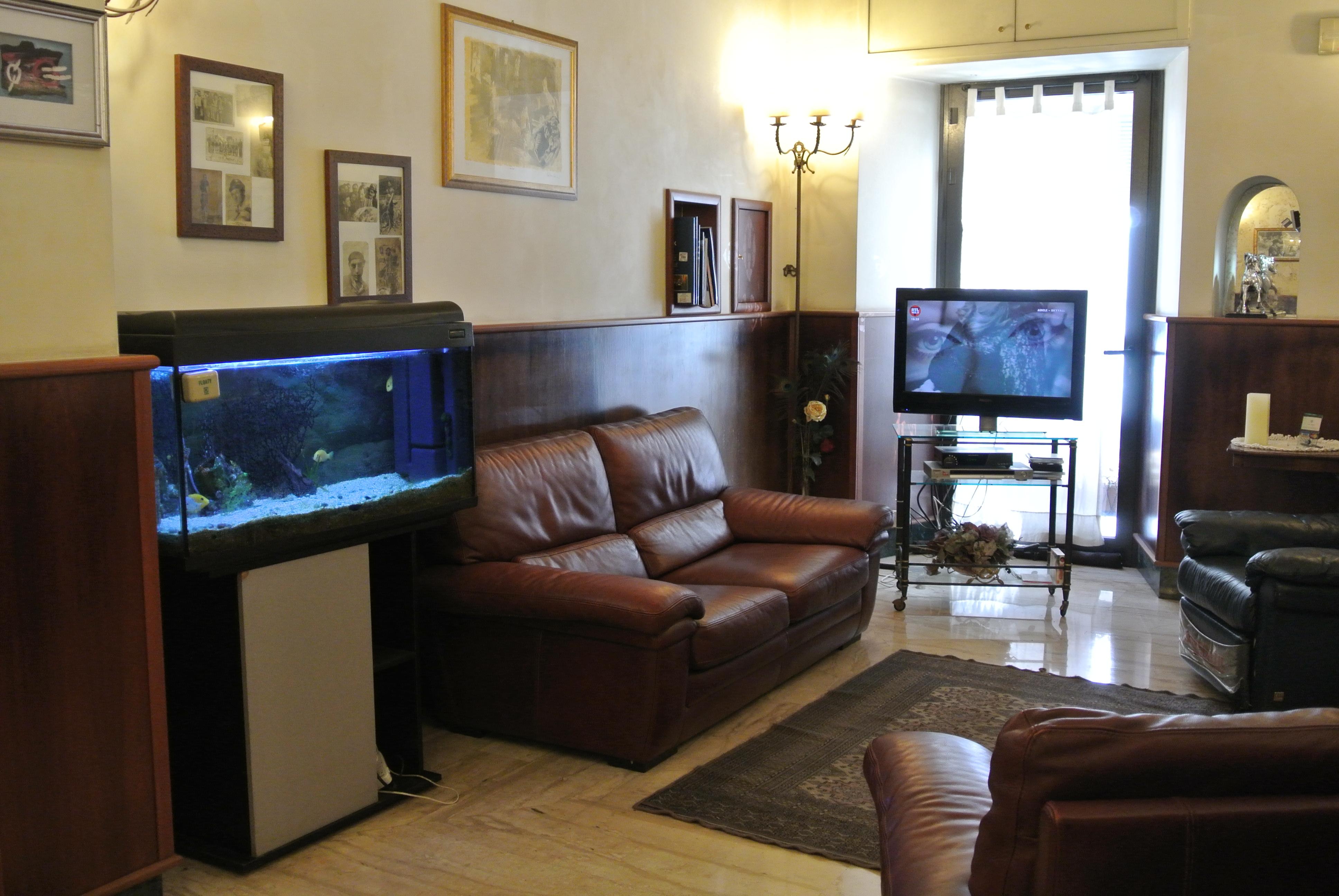 Hotel Assisi Рим Екстериор снимка